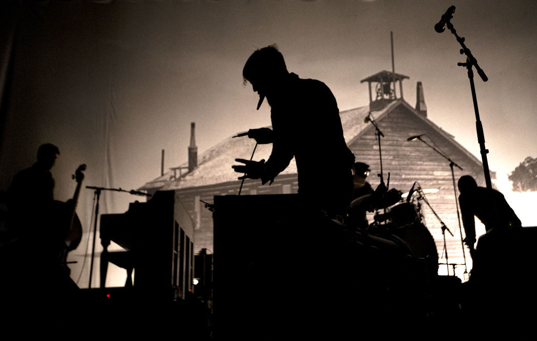 Avett Brothers play New Year's show at the Greensboro Coliseum